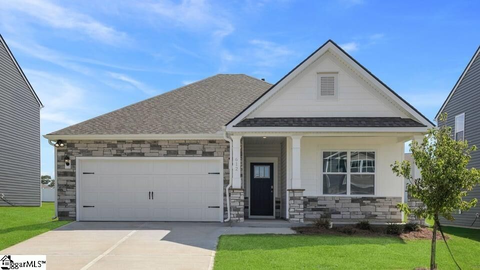 Property Photo:  612 Bonifay Drive  SC 29644 