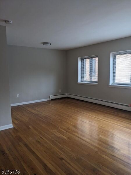 Property Photo:  52 Cottage St 1G  NJ 07079 