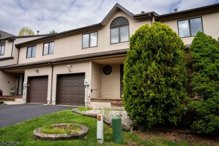 Property Photo:  5 Elm Ter  NJ 08822 
