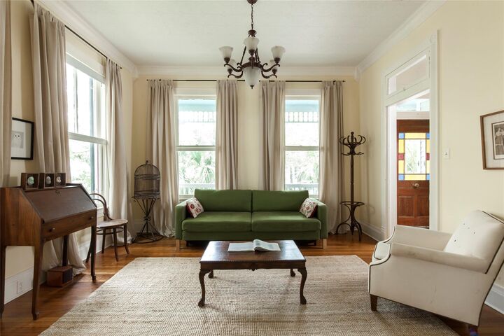 Property Photo:  2419 Avenue L  TX 77550 