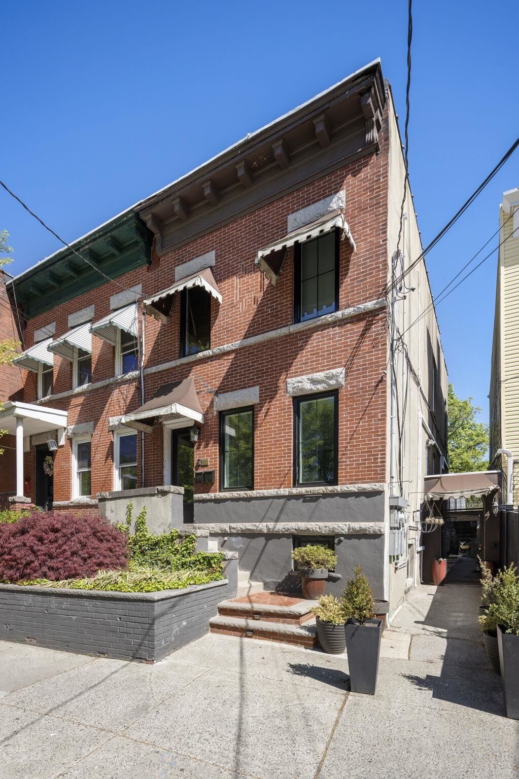 Property Photo:  138 Central Ave 1  NJ 07306 