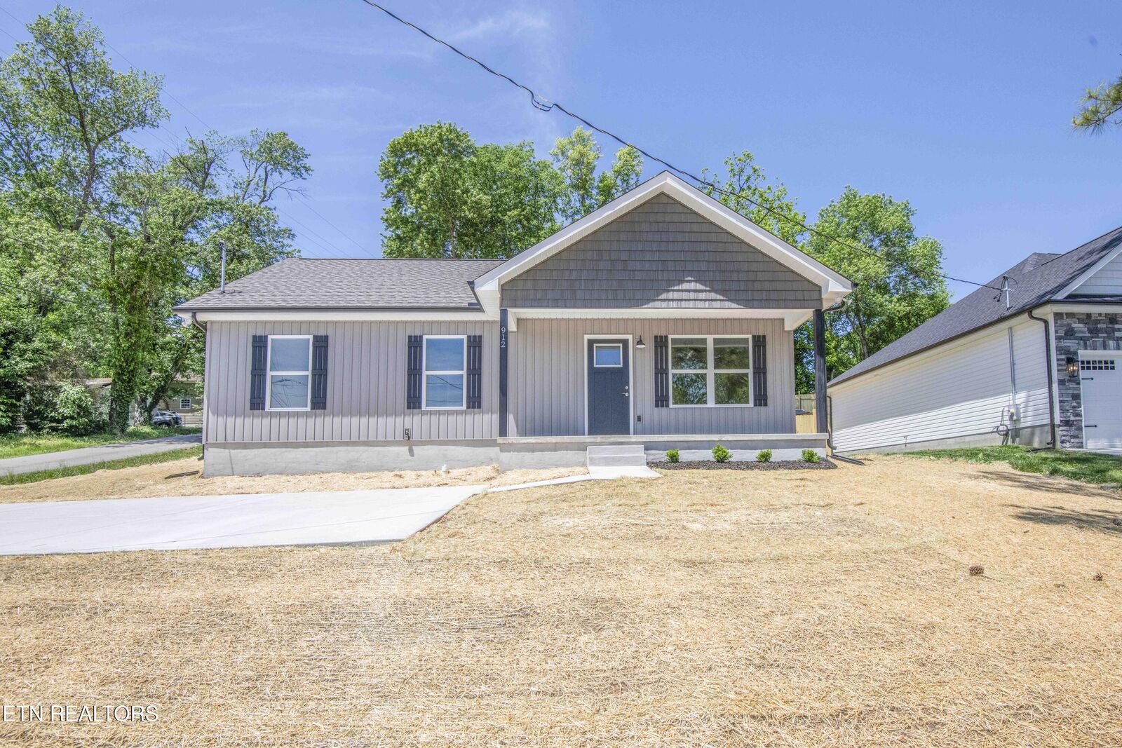 Property Photo:  912 McAdoo St  TN 37716 
