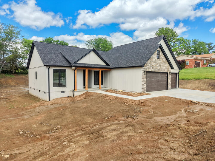 Property Photo:  146 Virginia Drive  KY 40475 