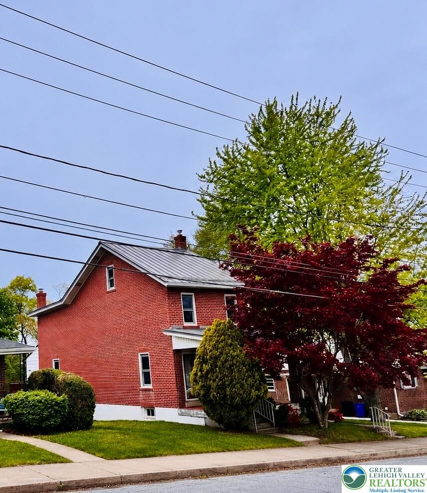 Property Photo:  414 S 6th Street  PA 18049 