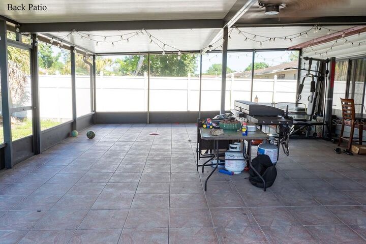Property Photo: 8204 Trammell Trail FL 33619