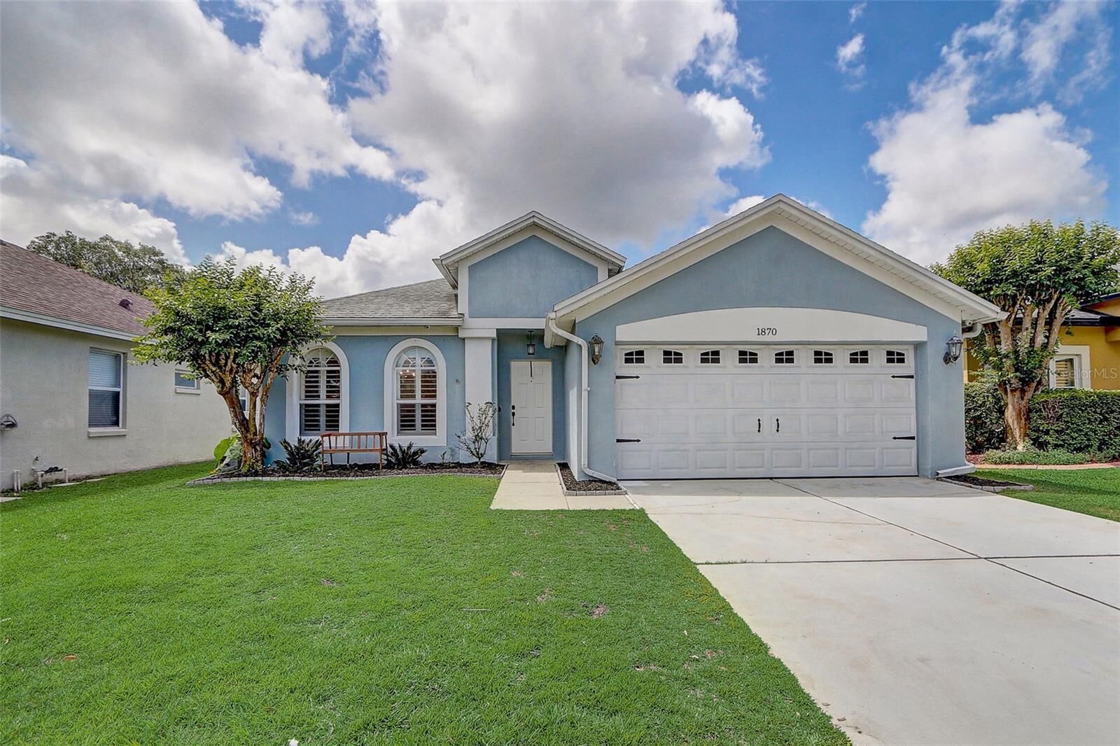 Property Photo: 1870 Emerald Green Circle FL 32765