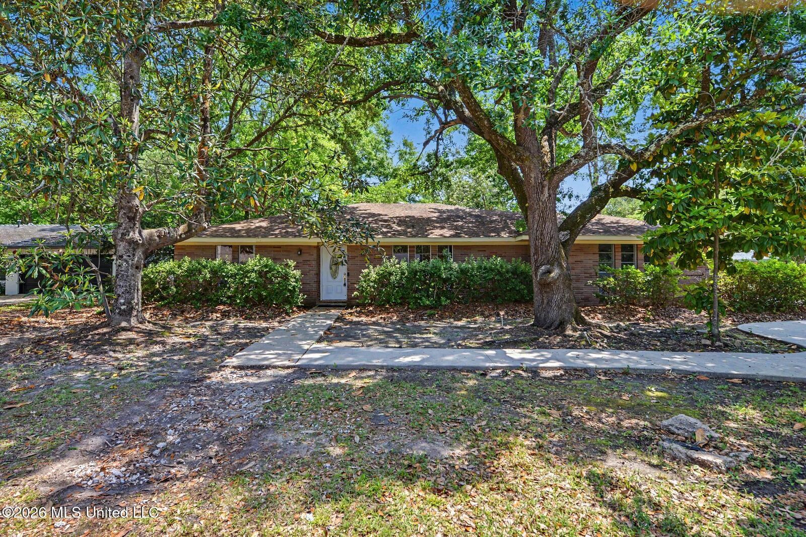 Property Photo:  831 Graveline Road  MS 39553 