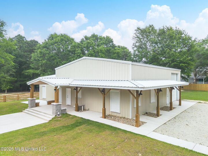 Property Photo:  8190 Lake Cypress Drive  MS 39573 