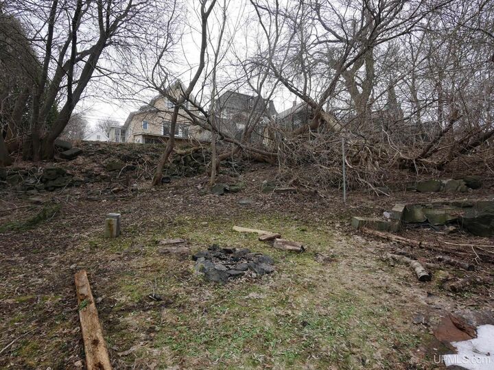 Property Photo:  807 E Montezuma Avenue  MI 49931 