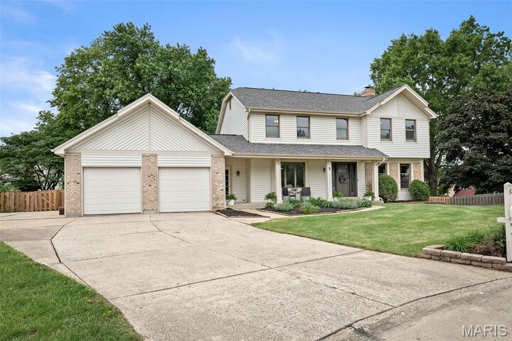 Property Photo:  5 Sheran Court  MO 63303 