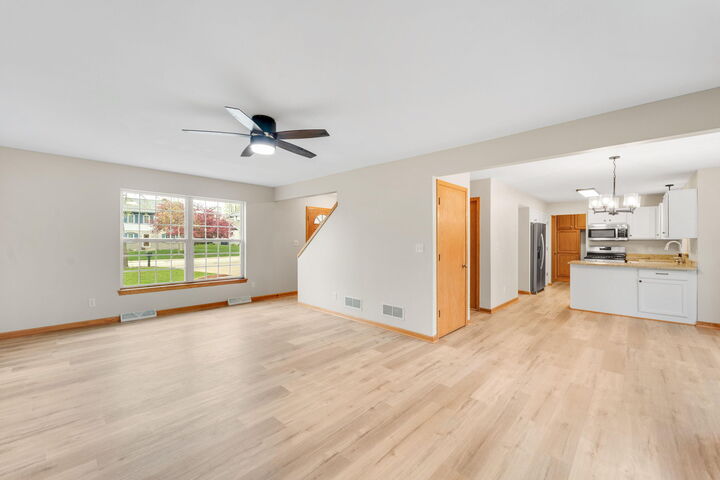 Property Photo:  8275 S Park View Ct  WI 53154 