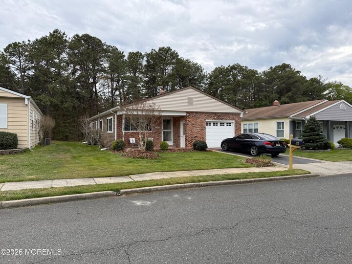 Property Photo:  75 Chesterfield Lane  NJ 08757 