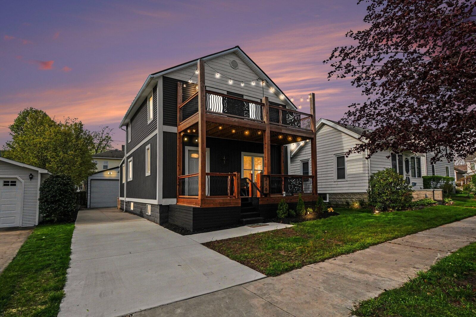 Property Photo:  310 Huron Street  MI 49090 