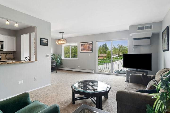 Property Photo:  2407 E Olive Street 2F  IL 60004 