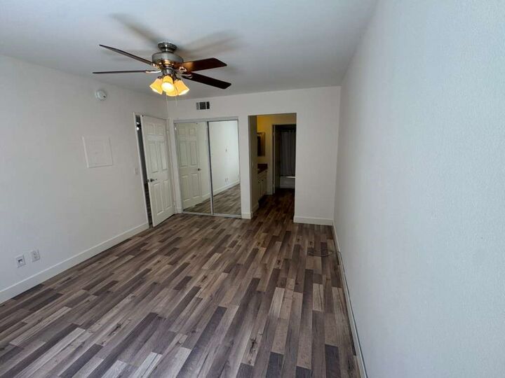 Property Photo:  5550 Owensmouth 121  CA 91367 