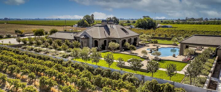 Property Photo: 22215 N Devries Road CA 95242
