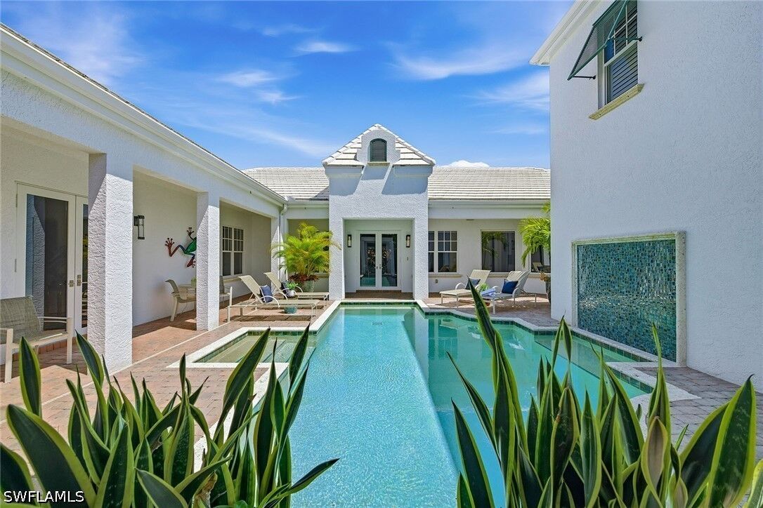 Property Photo: 667 Binnacle Drive FL 34103