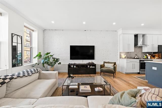 Property Photo:  966 Summit Avenue 1  NJ 07307 