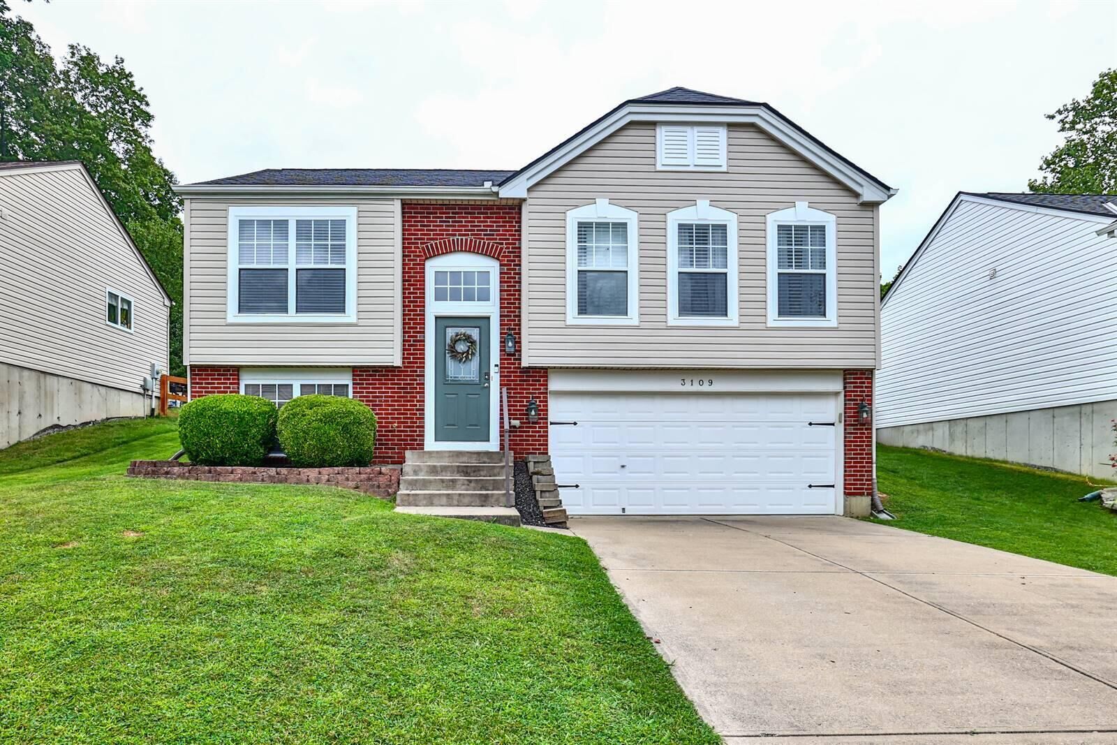 Property Photo:  3109 Bridle Run Drive  KY 41051 