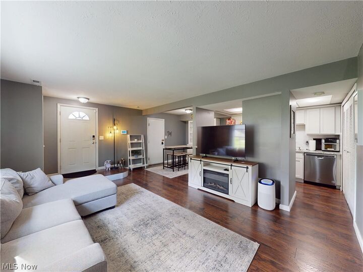 Property Photo:  8005 Independence Drive C  OH 44060 