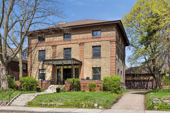 Property Photo:  30 Crocus Place  MN 55102 
