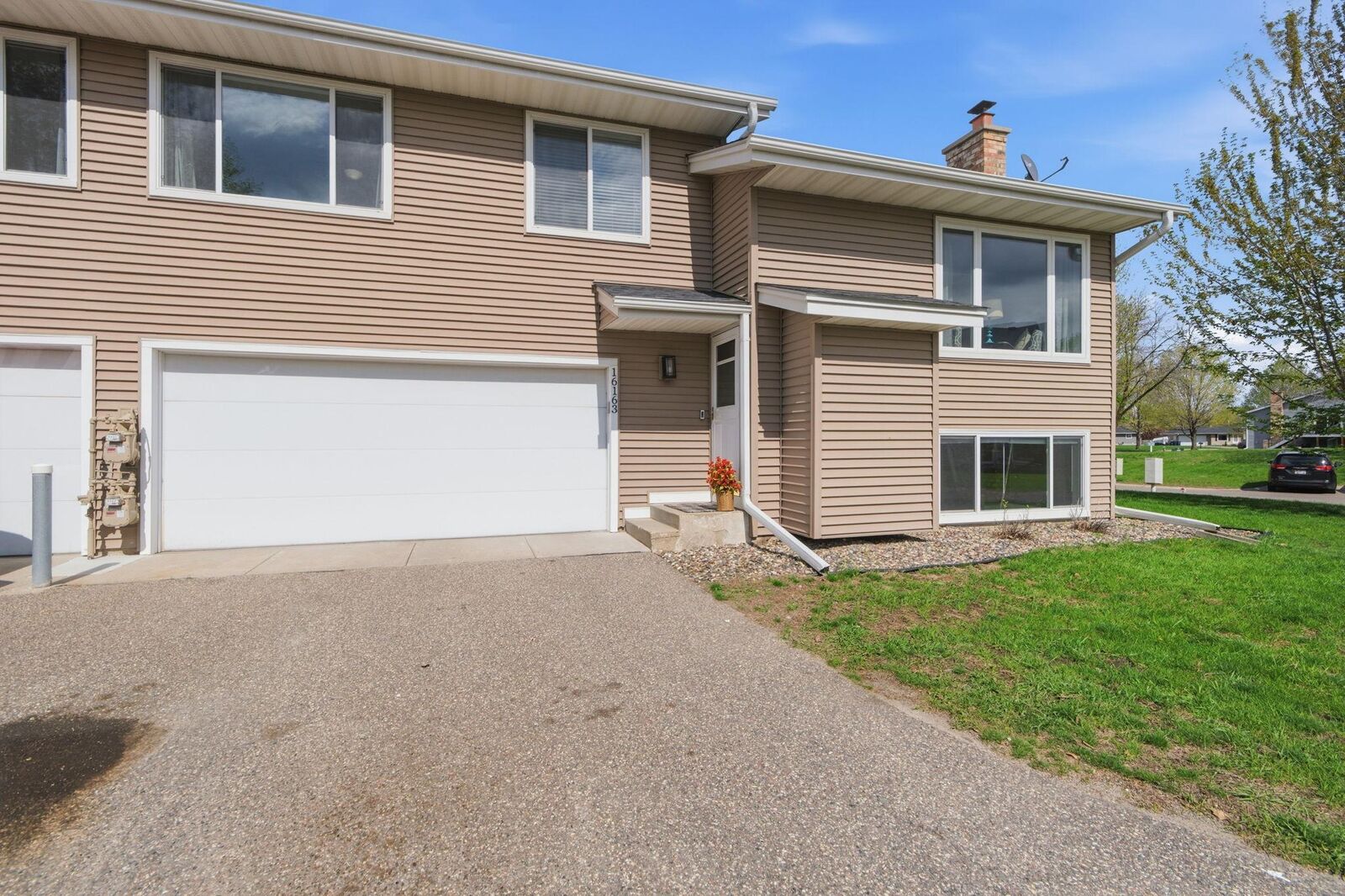 Property Photo:  16163 Flagstaff Court S  MN 55068 