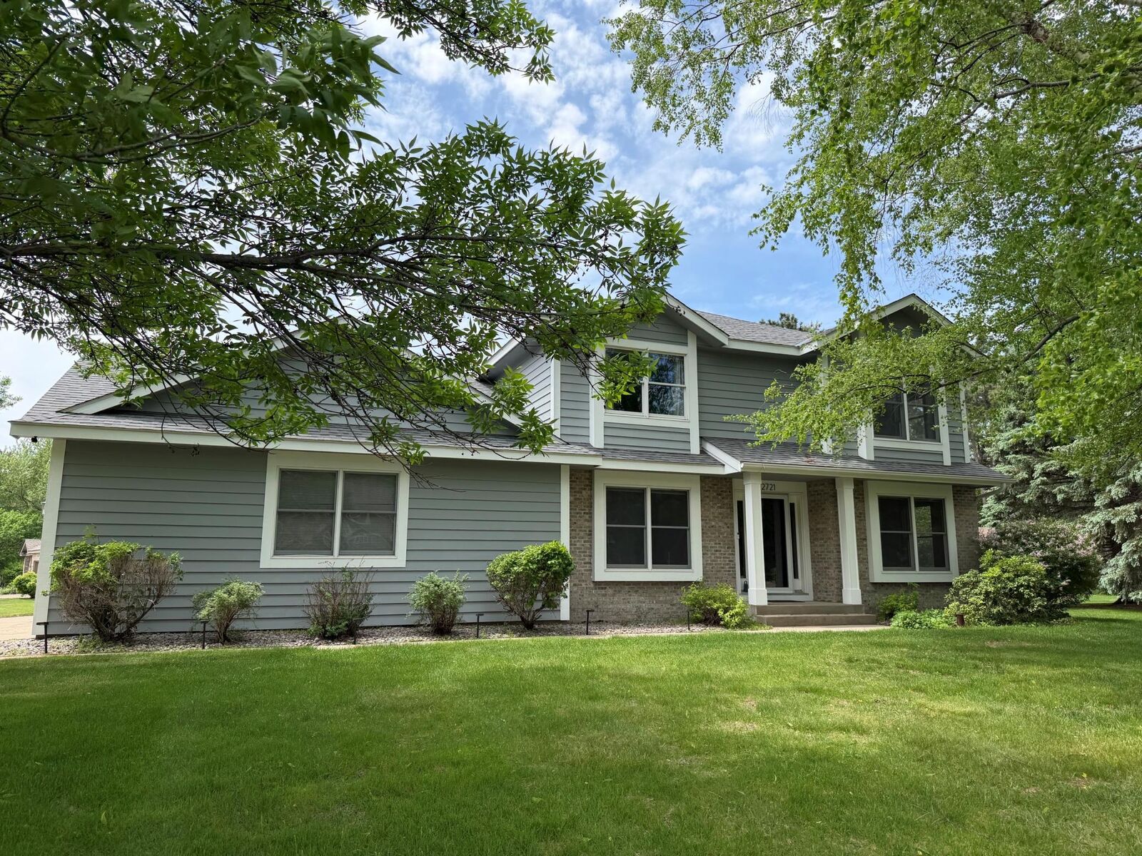 Property Photo: 2721 Meadowrose Boulevard MN 56301