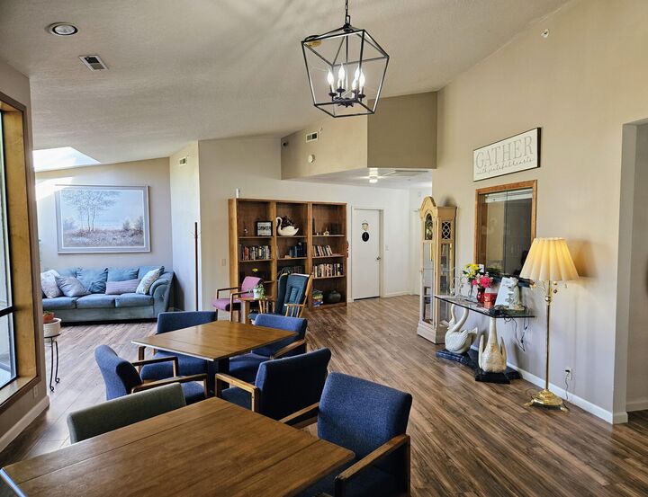 Property Photo:  181 NW Bunnell Avenue  OR 97526 