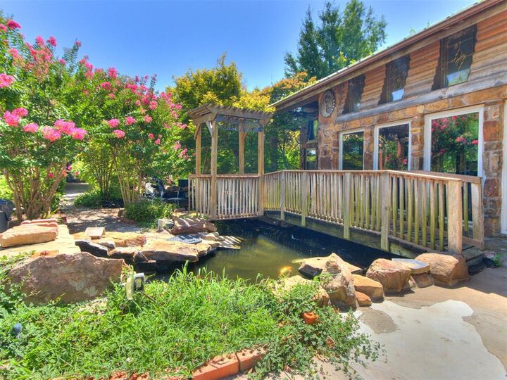 Property Photo:  1928 W Idaho Avenue  OK 73018 