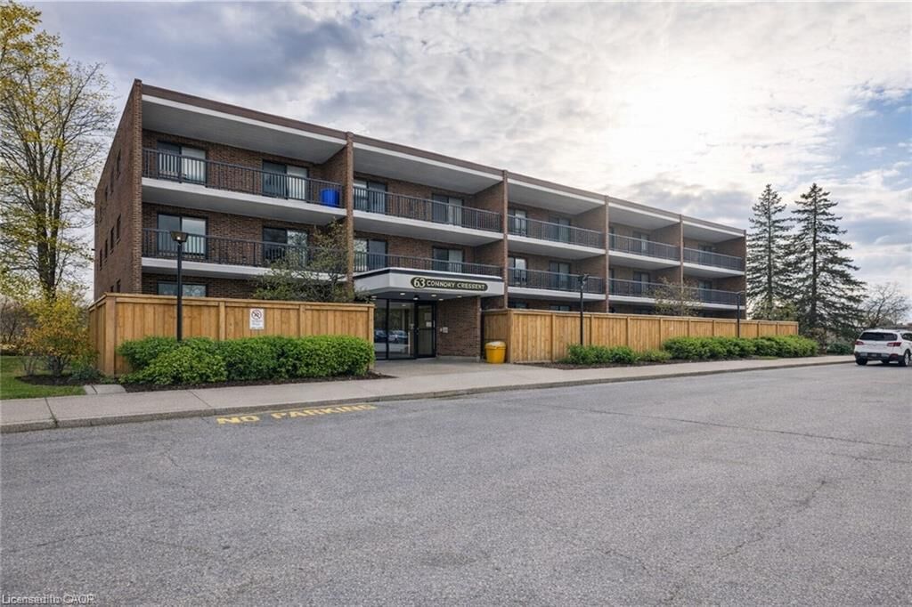 Property Photo: 63 Conroy Crescent 52 ON N1G 2V5