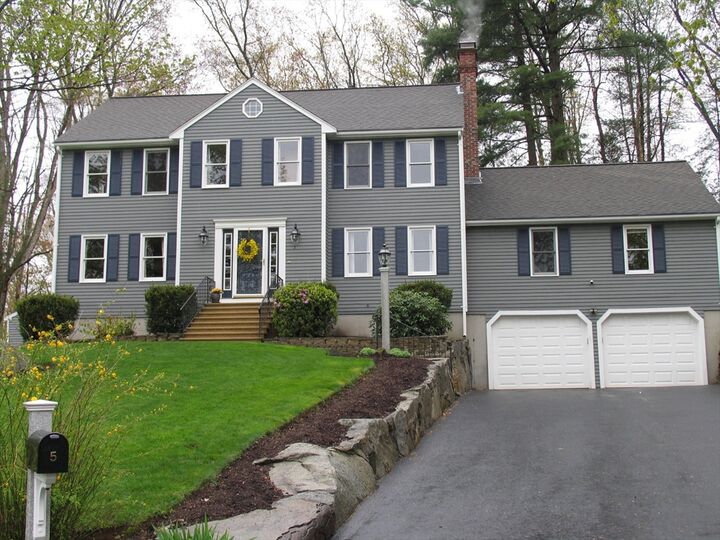 Property Photo:  5 Dana Cir  MA 01757 