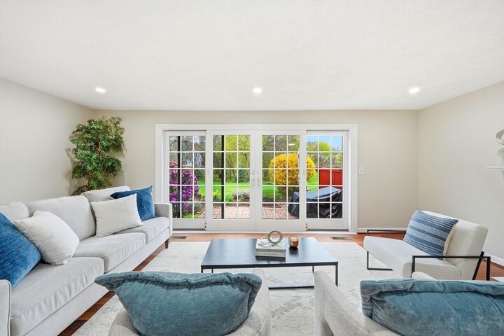 Property Photo: 13 Seaborn Pl 13 MA 02420