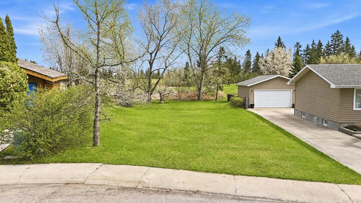 223 Piper Drive — photo 1
