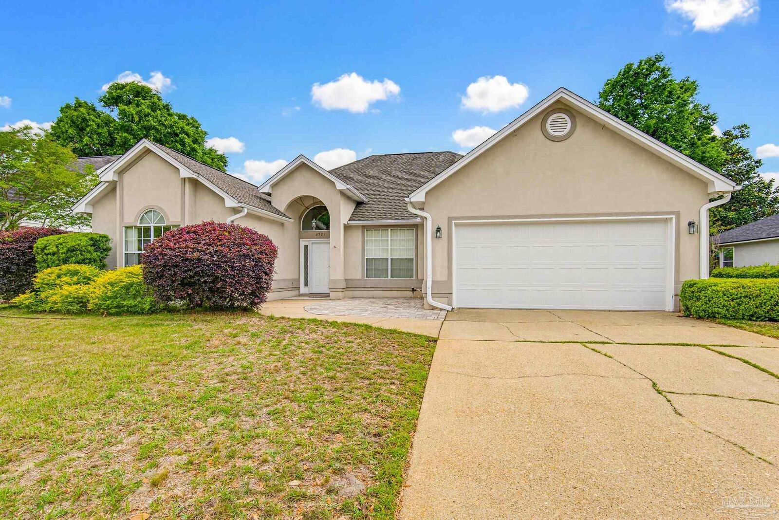 Property Photo:  3921 Leesway Cir  FL 32504 