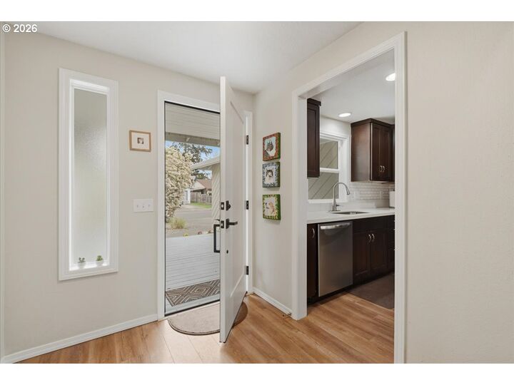 Property Photo:  4620 SW 183rd Ct  OR 97078 