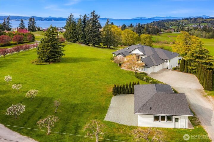 Property Photo:  221  Baker View Lane  WA 98282 