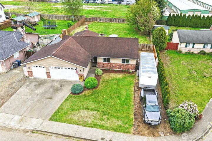 Property Photo:  20913  67th Drive NE  WA 98223 