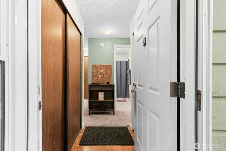 Property Photo:  5506  220th Street SW A102  WA 98043 