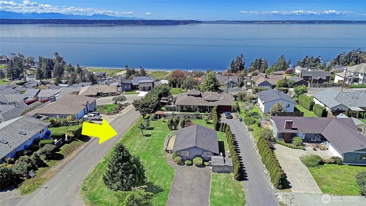 Property Photo:  305  Melissa Street  WA 98282 