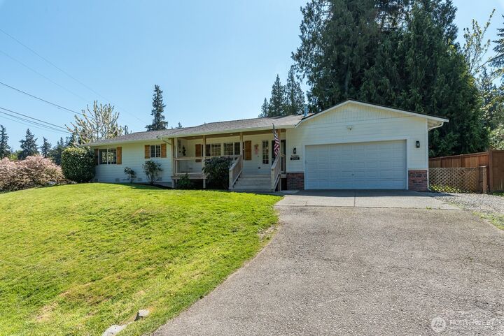 Property Photo:  2506  256th Street NW  WA 98292 