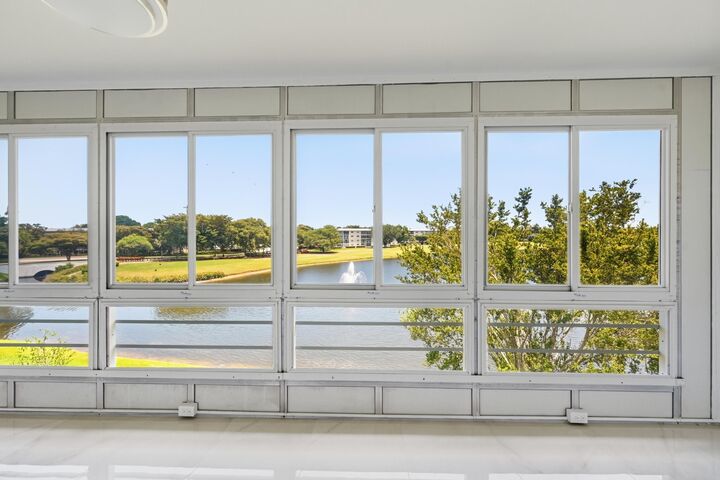 Property Photo:  3204 Portofino Point B4  FL 33066 
