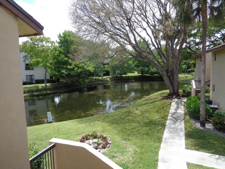 Property Photo:  3713 Cocoplum Circle 3545  FL 33063 
