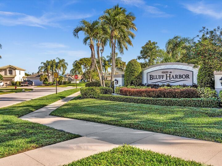 Property Photo: 4194 Bluff Harbor Way FL 33449