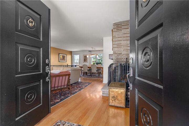 Property Photo:  52 Woodhaven Boulevard  RI 02911 