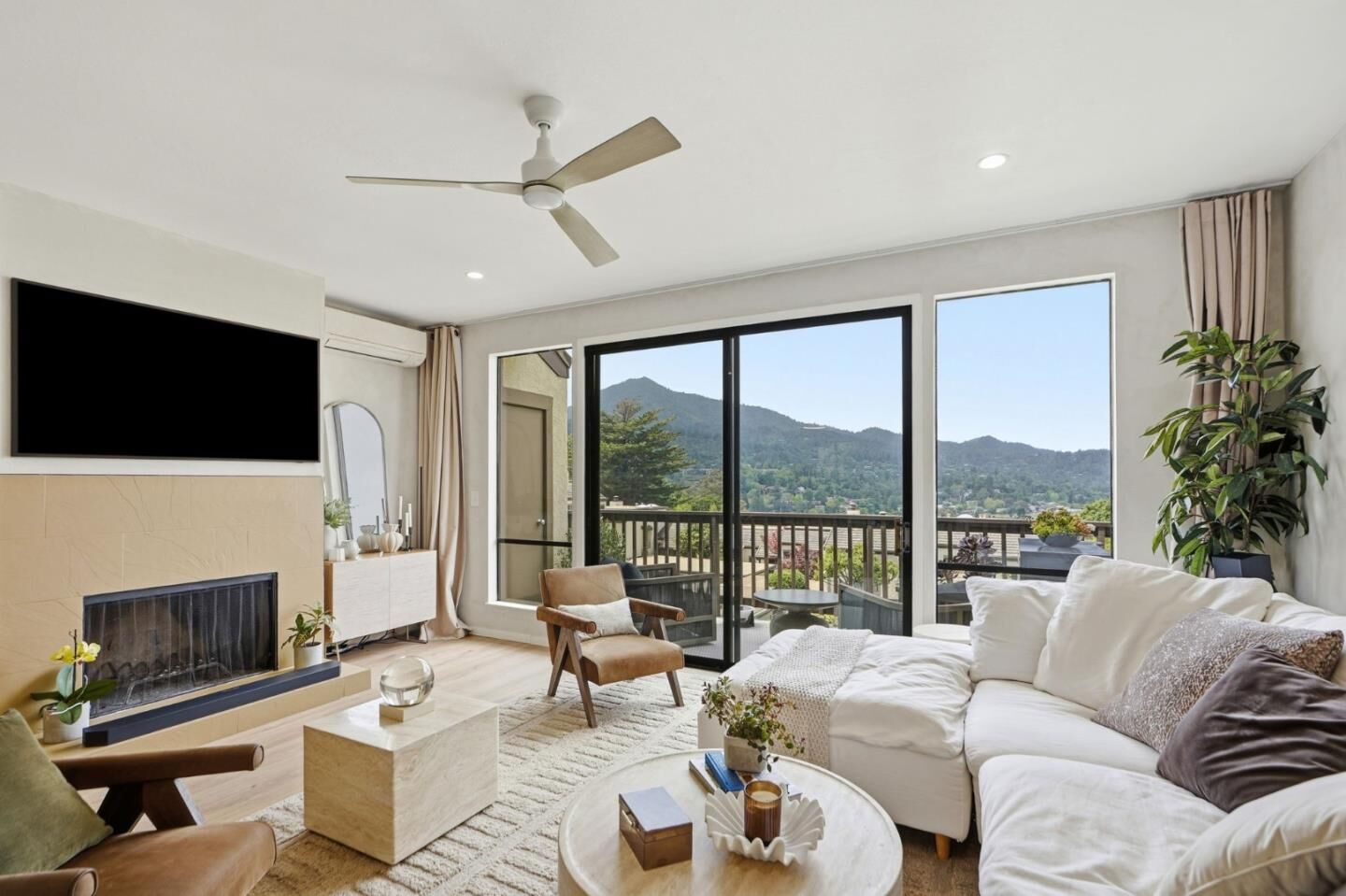 Property Photo:  34 Corte Oriental  CA 94904 