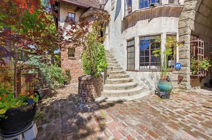 Property Photo:  1841 Spruce Street 1  CA 94709 