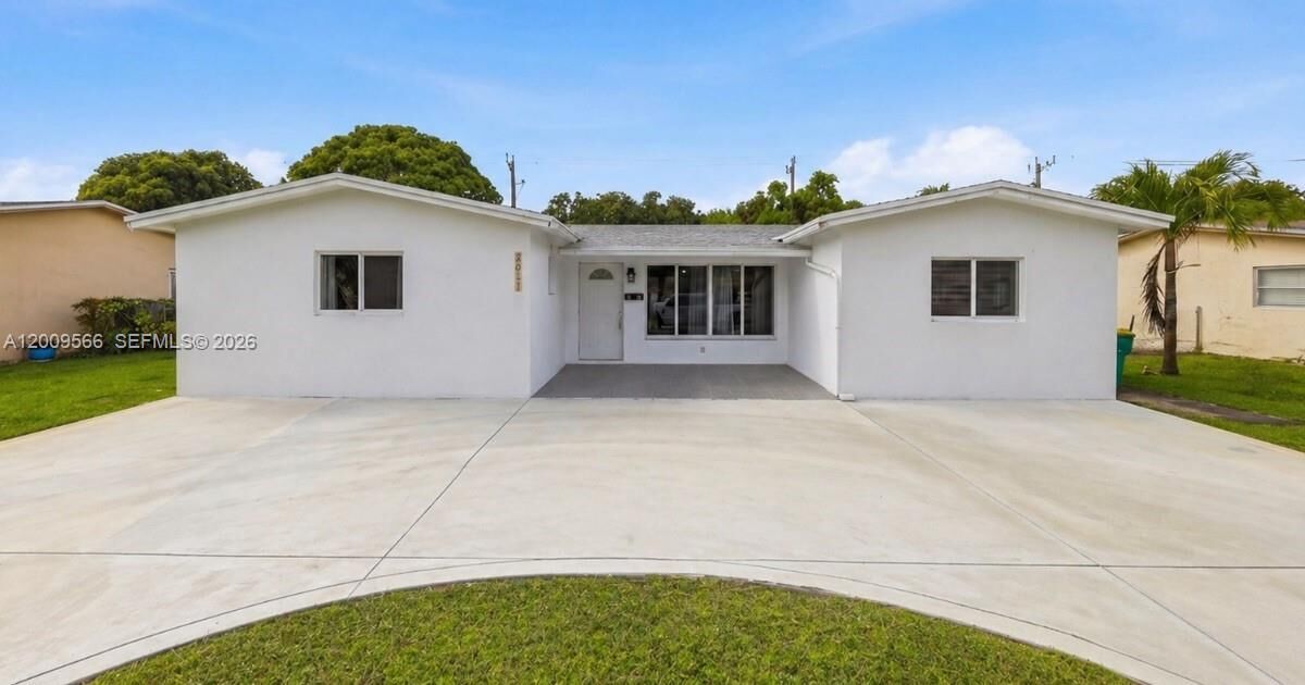 Property Photo:  2631 NW 47th Ave  FL 33313 