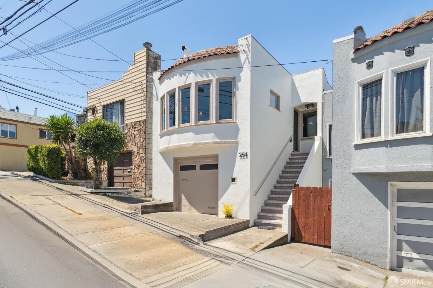 Property Photo: 284 Allison Street CA 94112