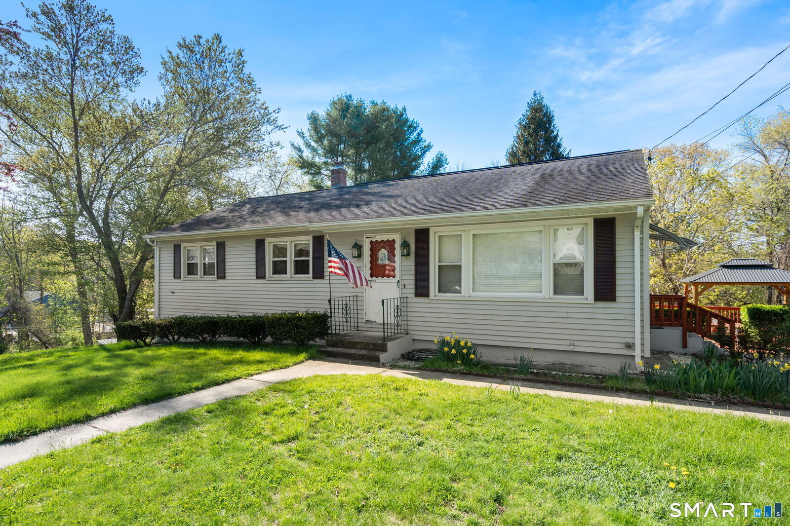Property Photo:  20 Cedar Lane  CT 06382 