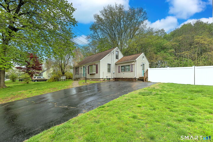 Property Photo:  44 Joyce Court  CT 06461 